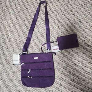 Versatile crossbody bargaining purse